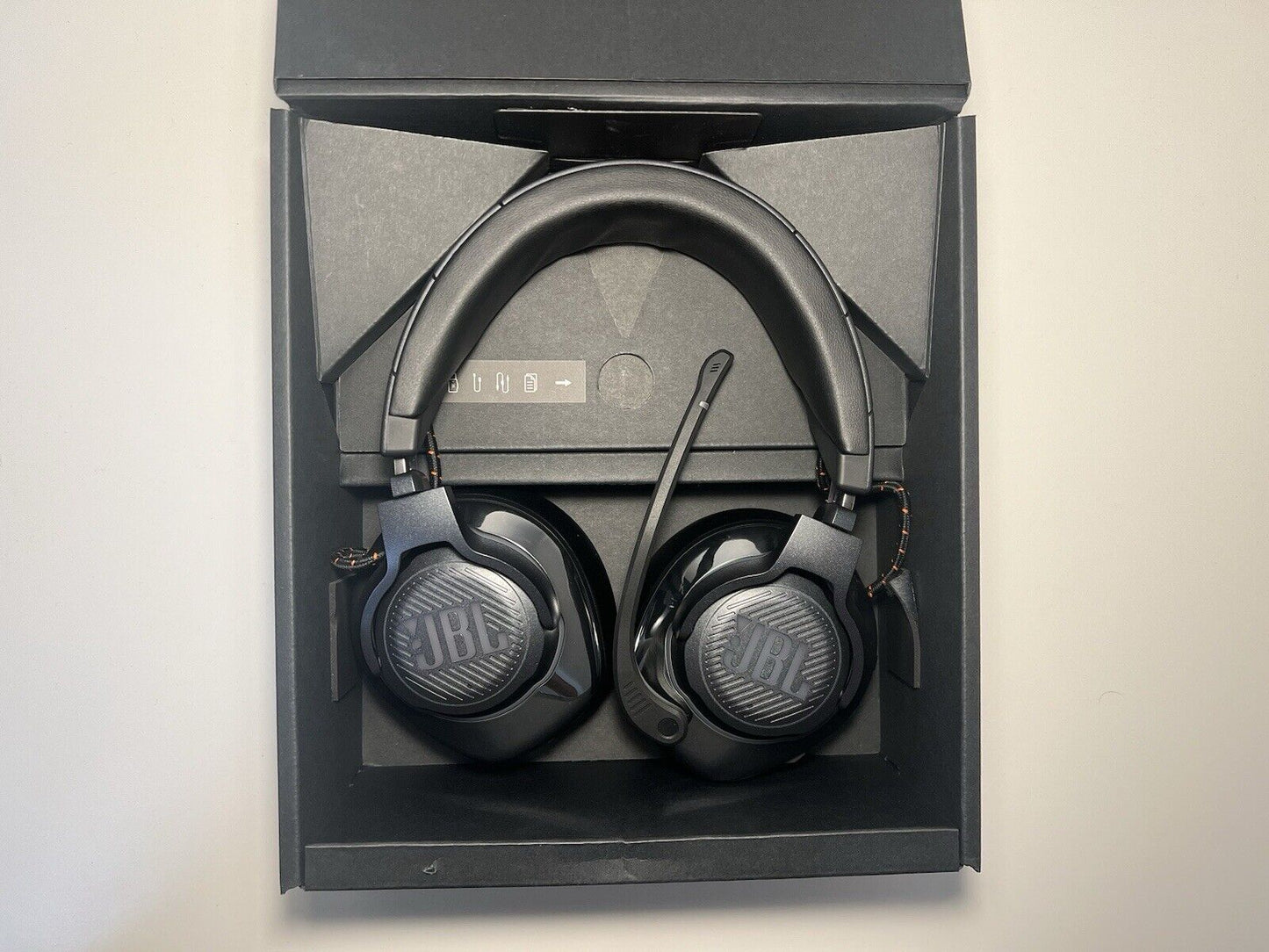 JBL Quantum 810 Wireless Gaming Headset