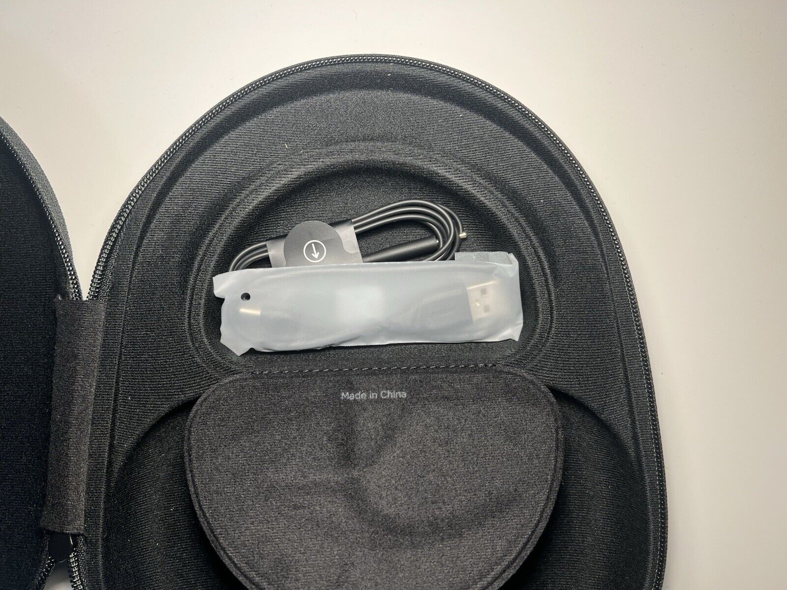 Bose 700 Noise Cancelling Over-Ear Kopfhörer - Schwarz (794297-0100)