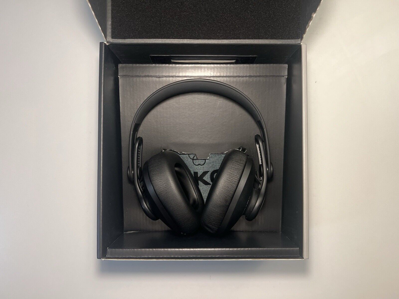 AKG K 361-BT Geschlossener Studio Kopfhörer mit Bluetooth